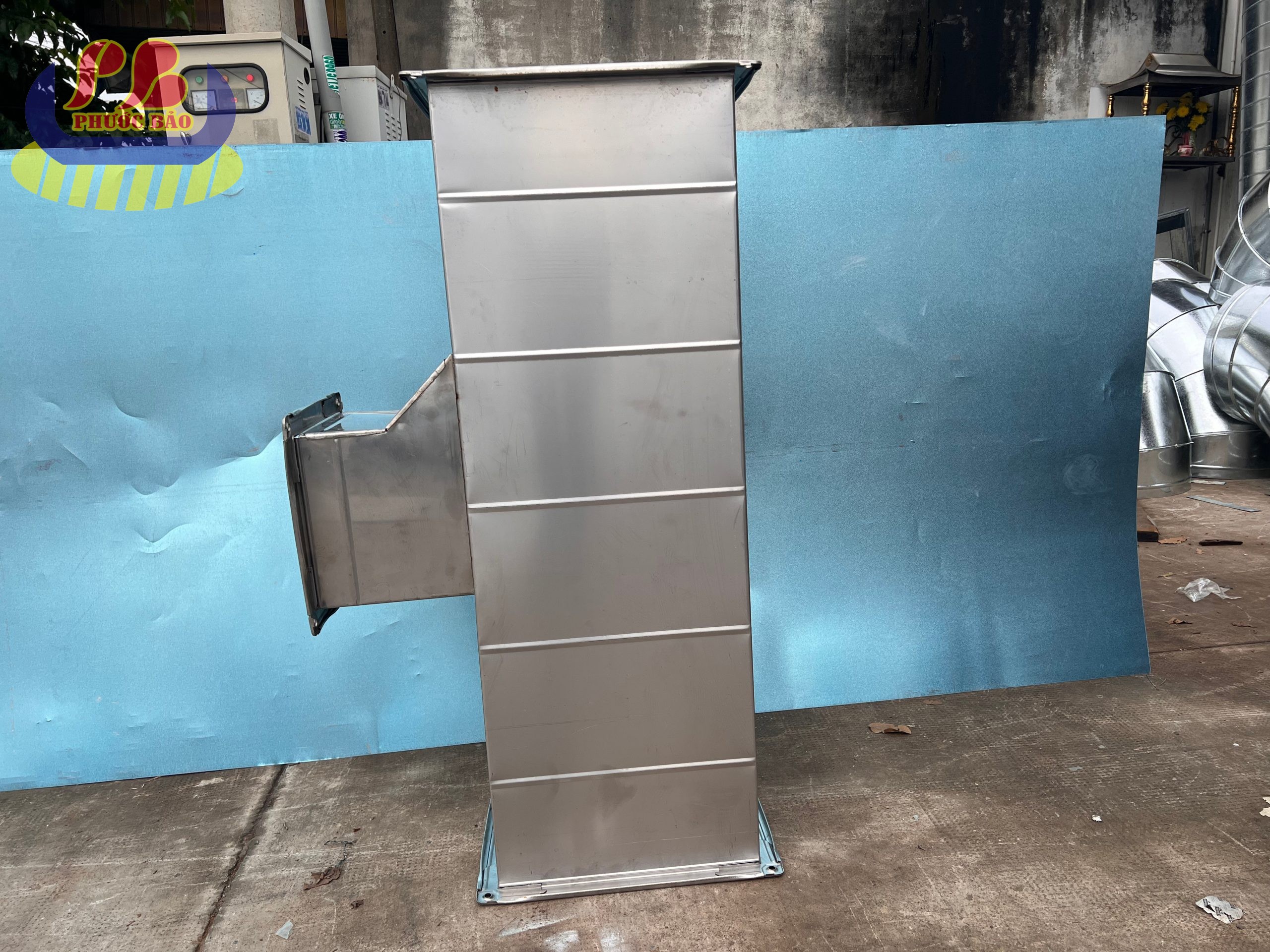 ống gió vuông và ống gió tròn