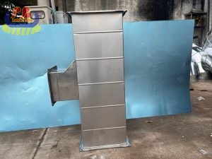 thông gió nhà máy