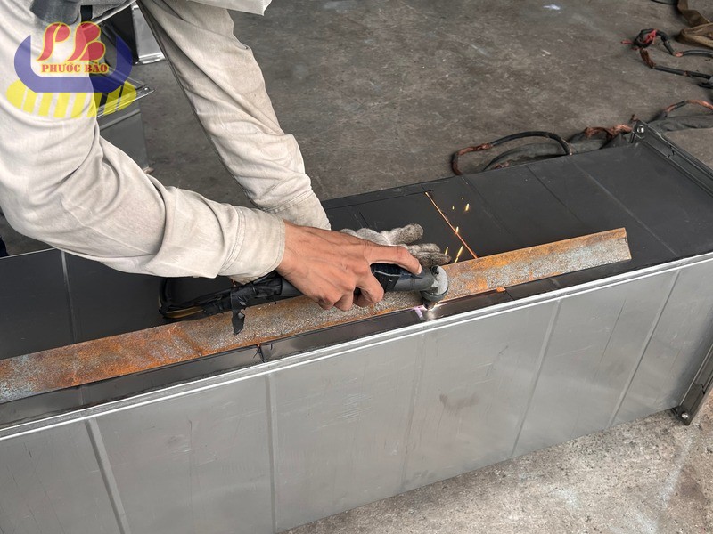 Gia công ống gió